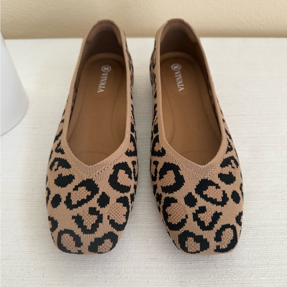 New VIVAIA Tan Leopard Print Knit Ballet Flats - Picture 4 of 15